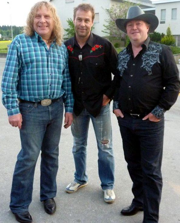 John,Matt,Clemens100 John,Matt,Clemens100